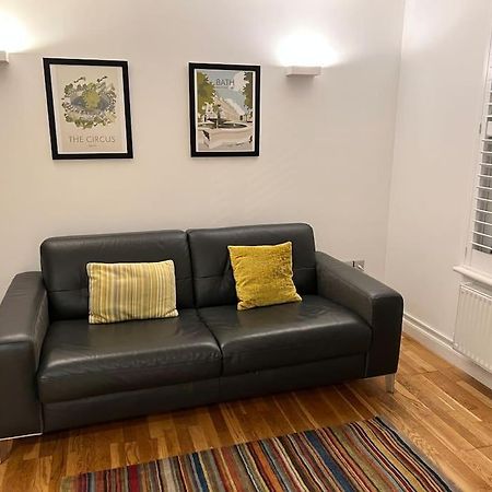 ***Spotless, Bright 1 Double Bed Apartment*** バース エクステリア 写真